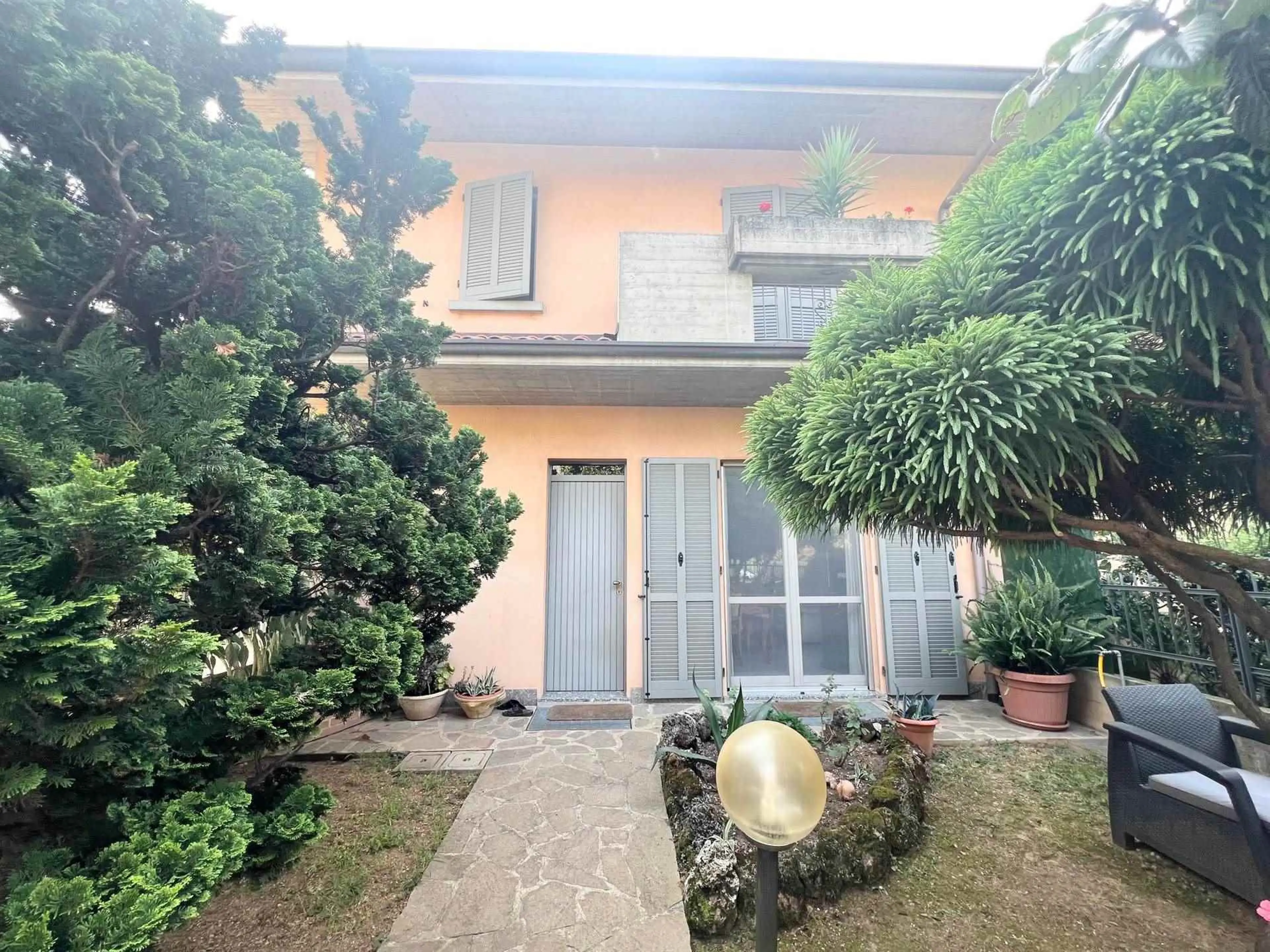 Villa a schiera in vendita introvabile