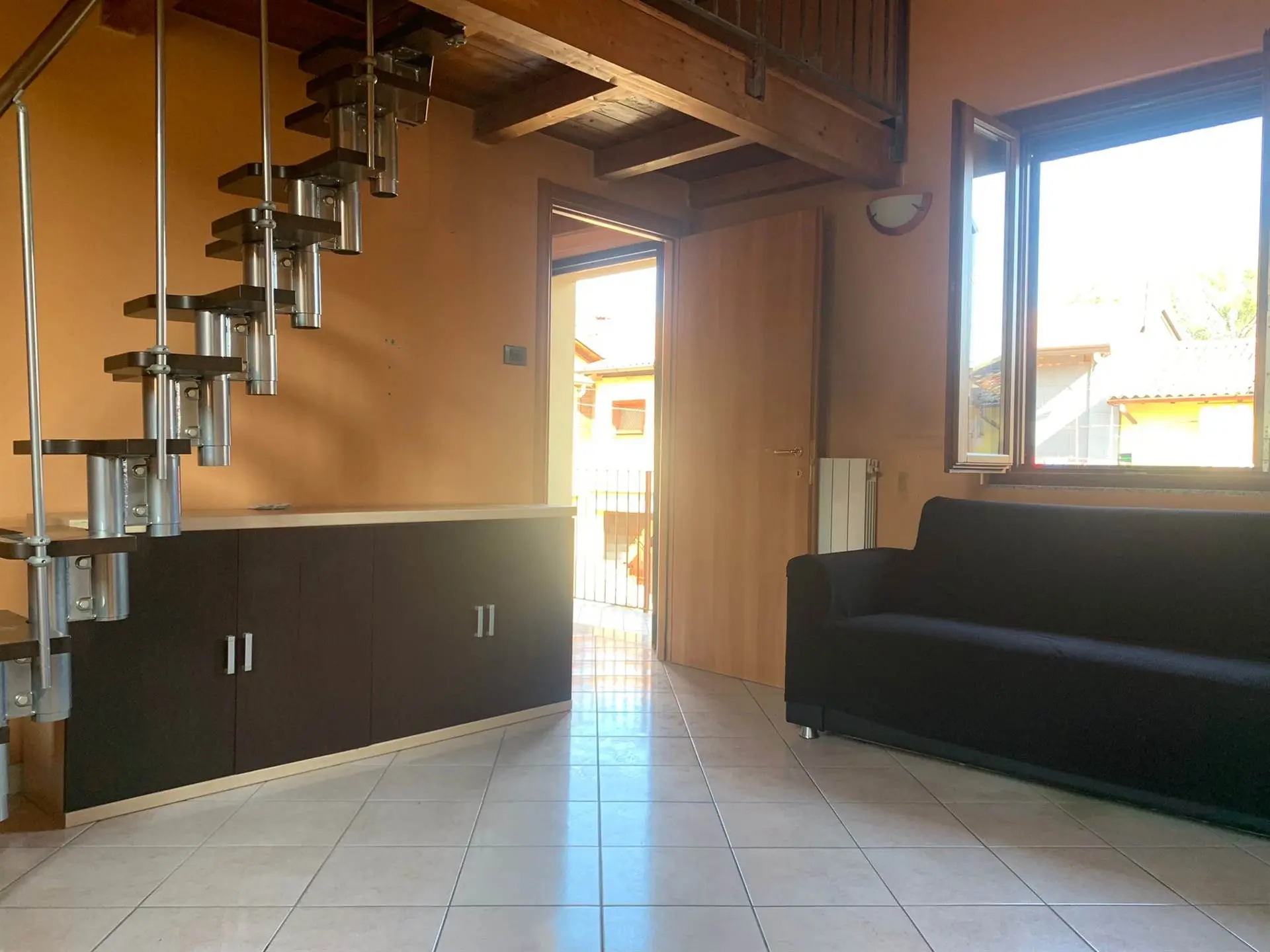 Immagine di copertina dell'immobile Monolocale soppalcato Possibilità BOX