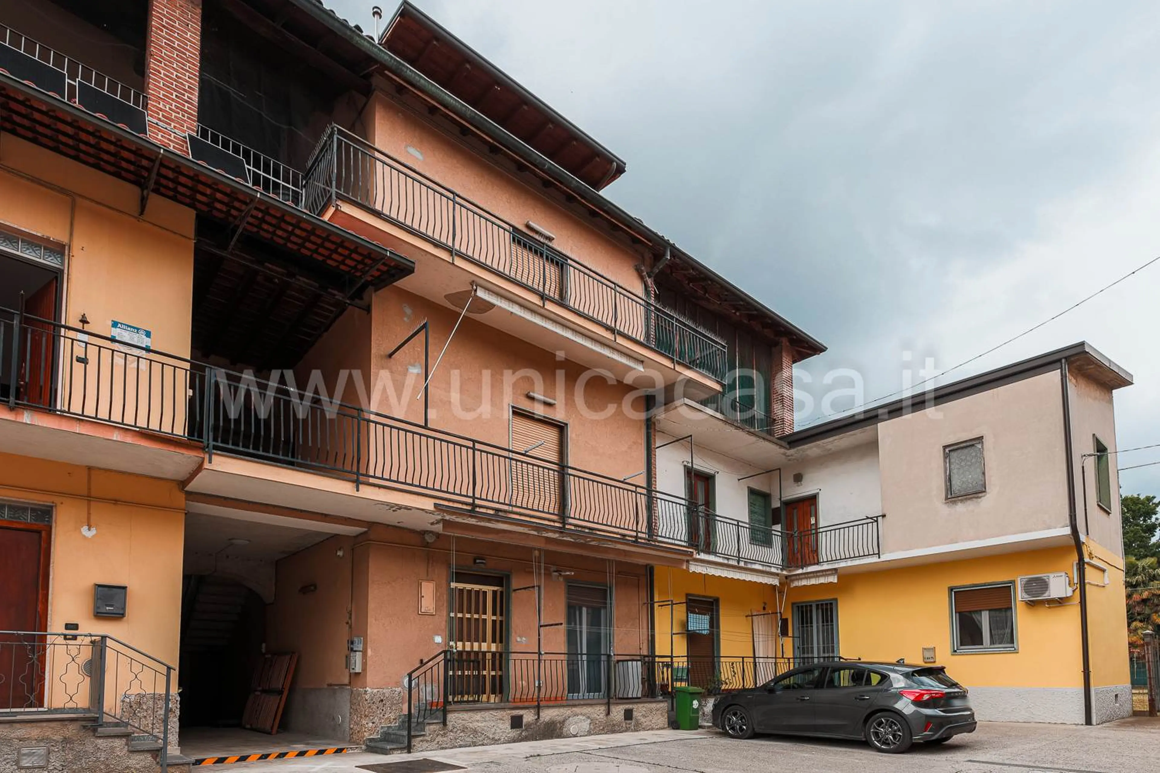 Immagine di copertina dell'immobile Vendesi Porzione di Casa Indipendente a Trezzano Rosa