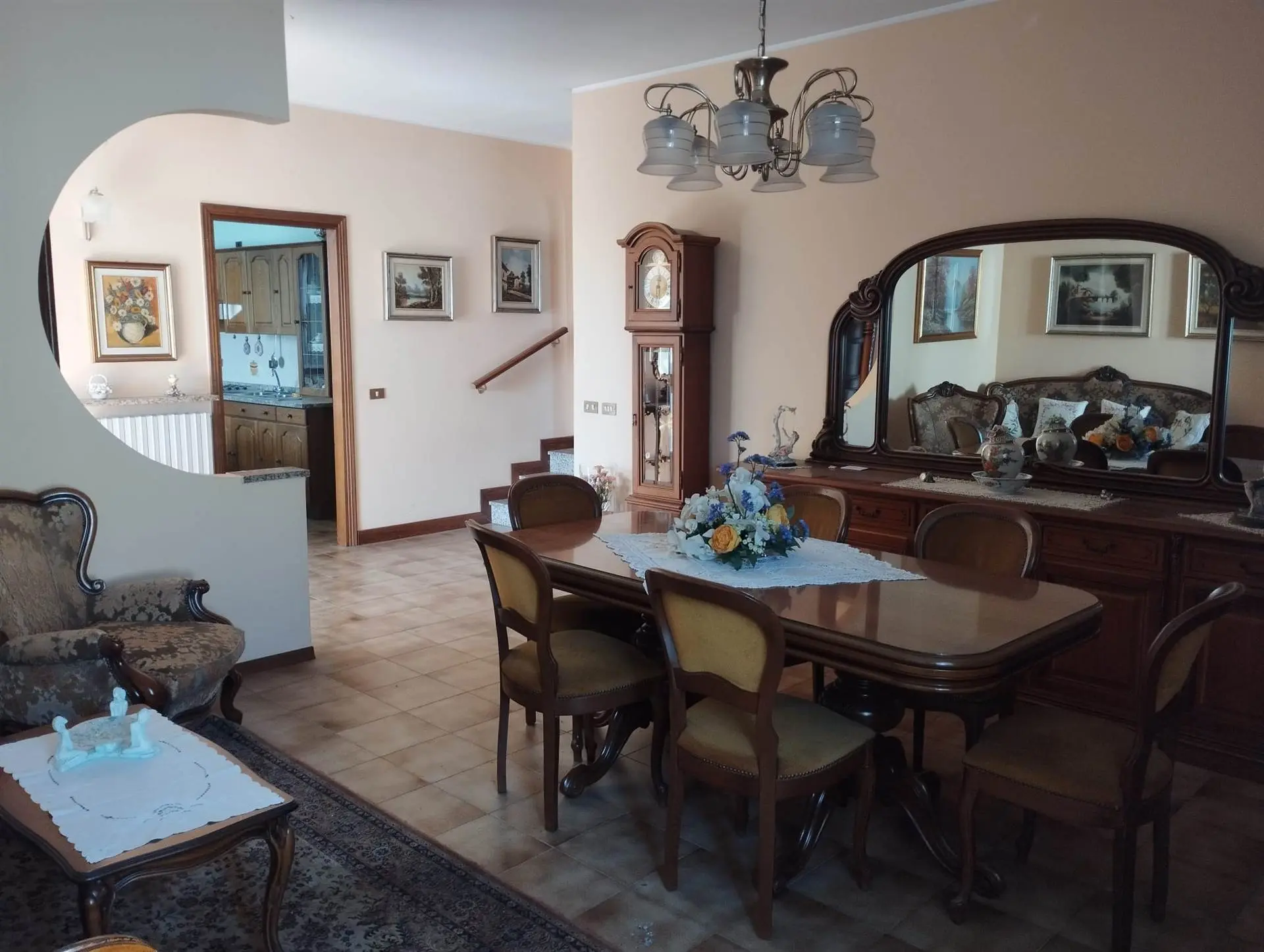 Villa Singola tutta su un piano, Ampio Box e Taverna