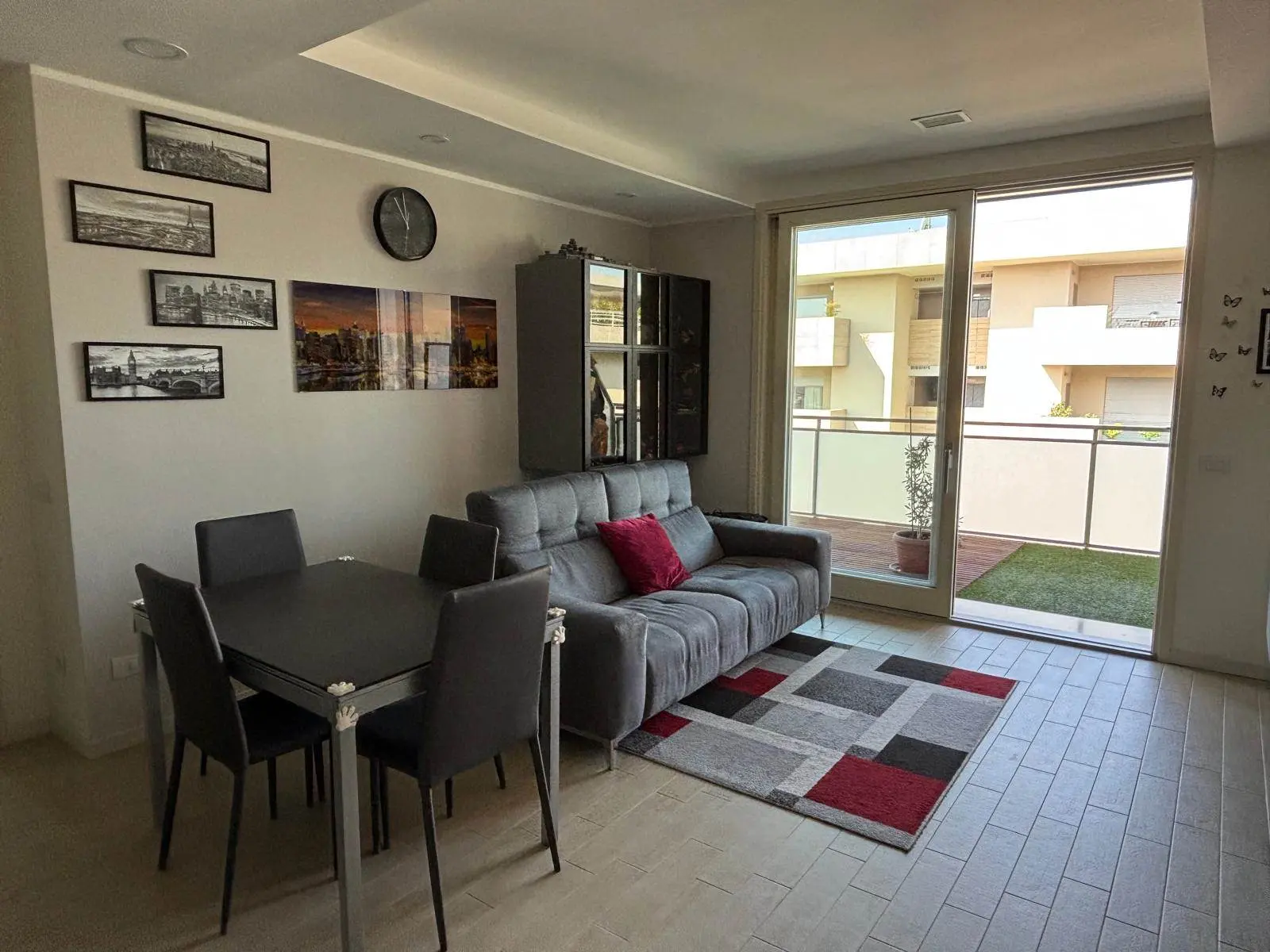 Cambiago – trilocale con terrazzo, box e cantina in classe a+