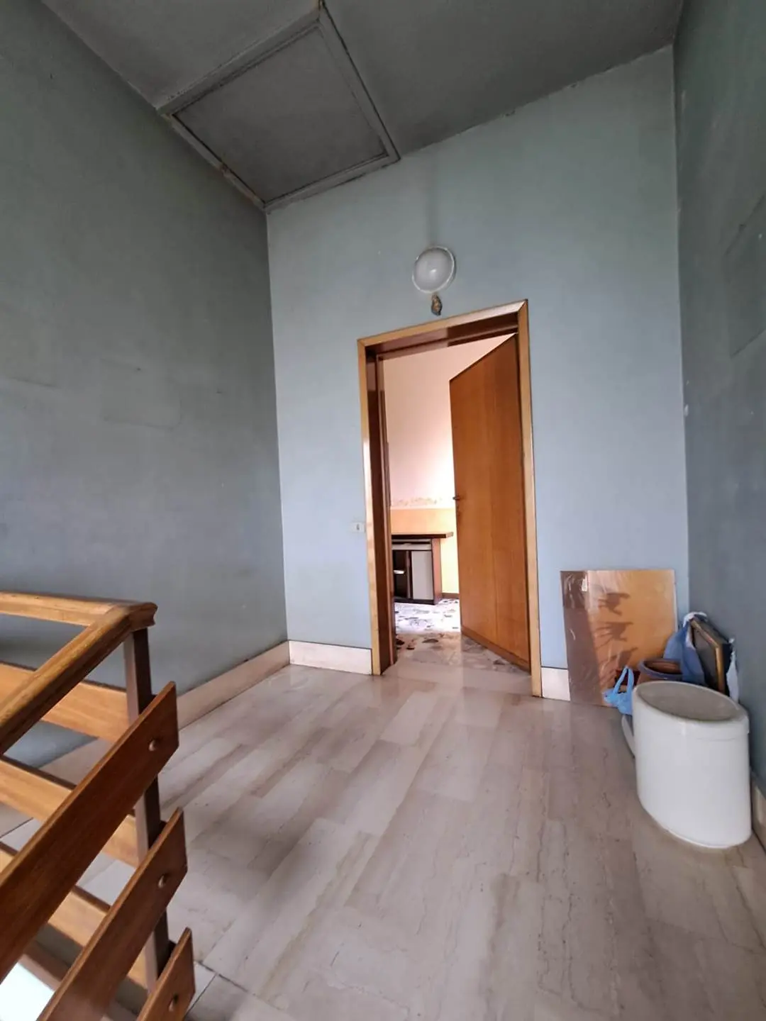 2.Vimercate – Ampio appartamento in villa con giardino privato
