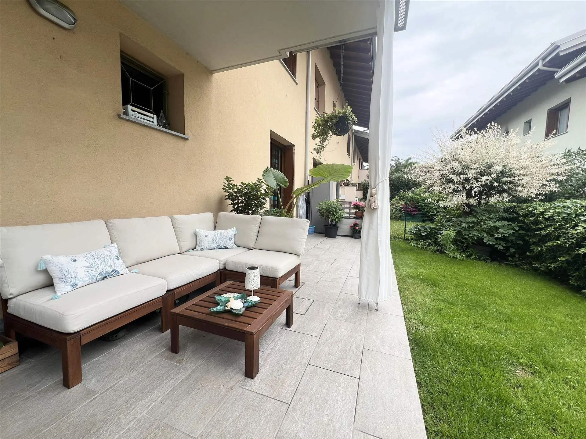 Trilocale  recentissimo con giardino privato