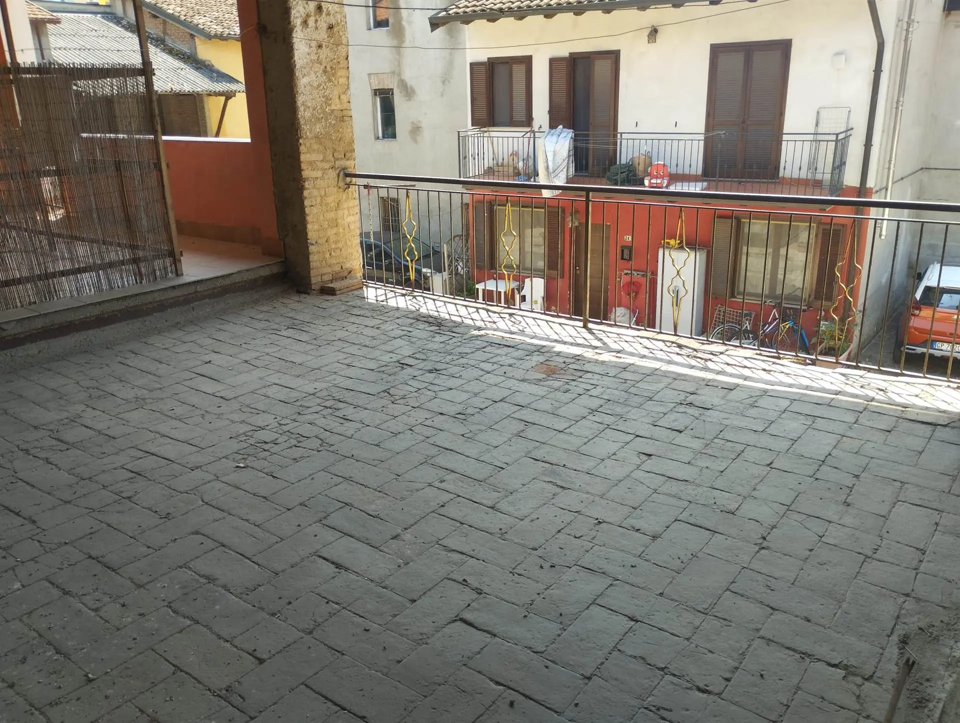 Immagine di copertina dell'immobile Porzione di Casa da Riattare con Portico e Logge
