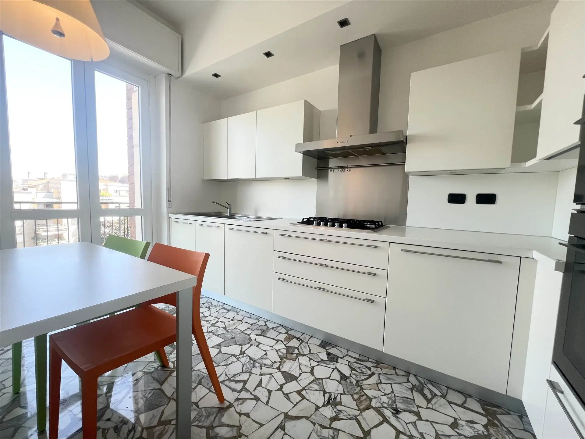 Trilocale ristrutturato via borgo palazzo