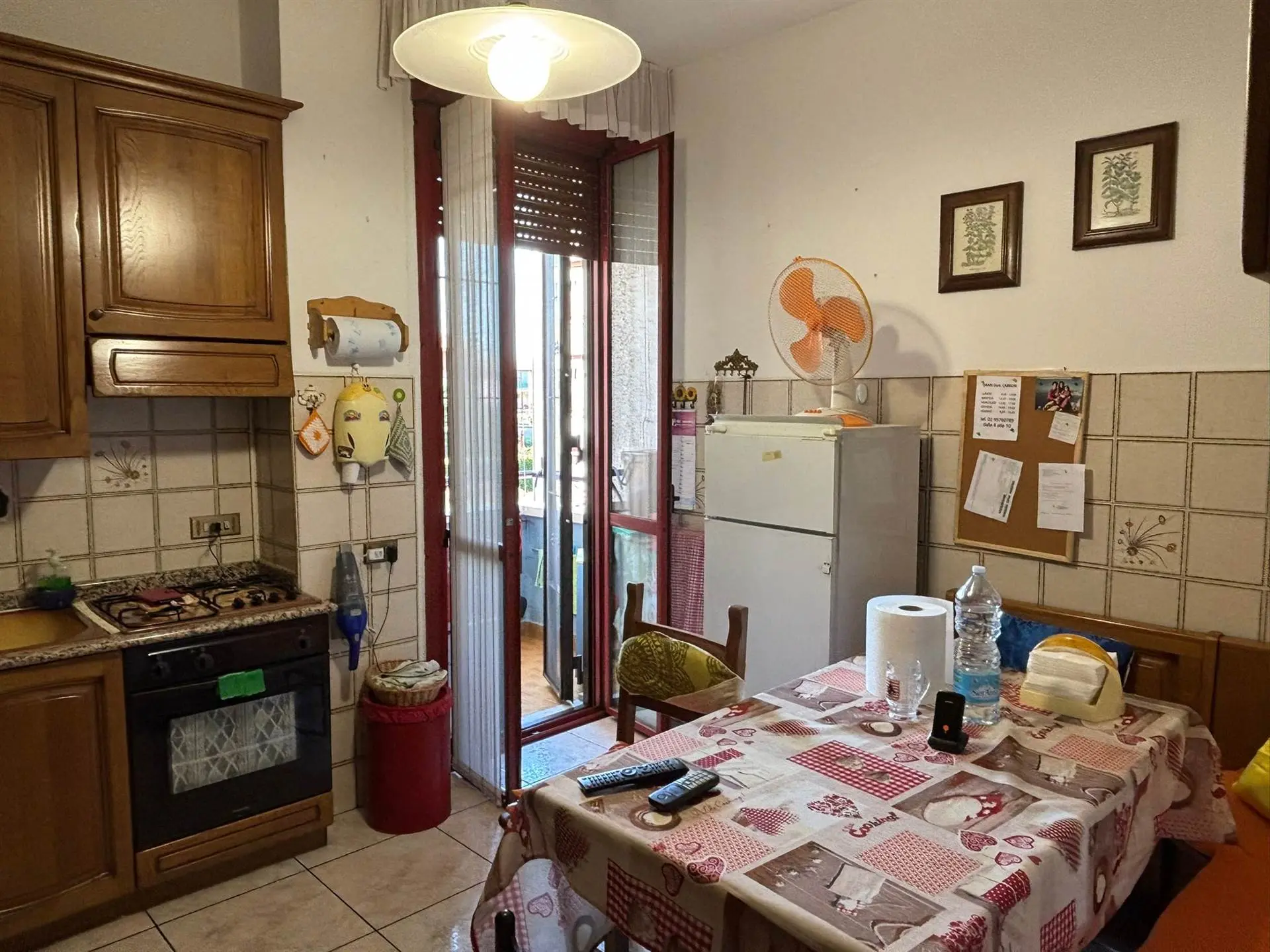 Ampio tre locali con box e cantina !