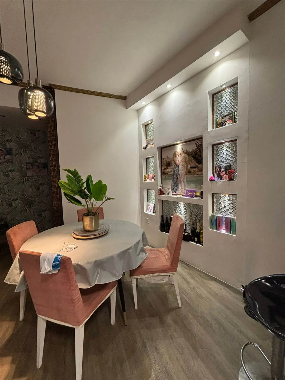 Bellusco – Ampio trilocale con doppi servizi, box e cantina in contesto verde e riservato