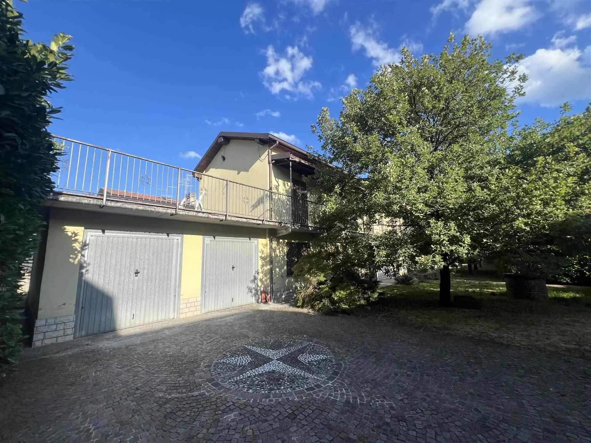 VIlla Bifamiliare indipendente