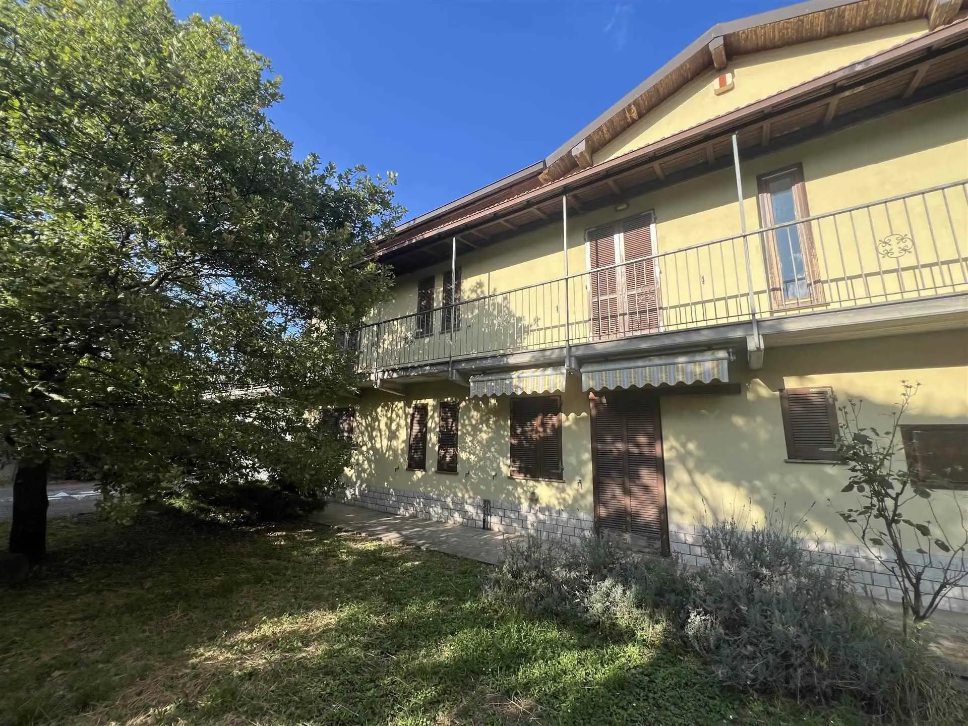 VIlla Bifamiliare indipendente