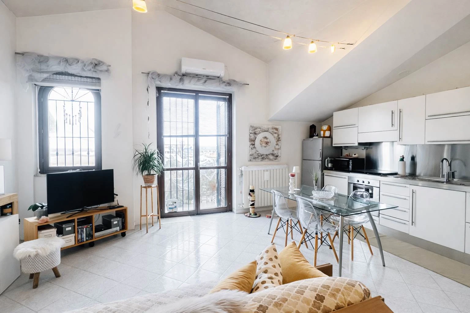 Opne house sabato 14 marzo ore 10 - ampio bilocale