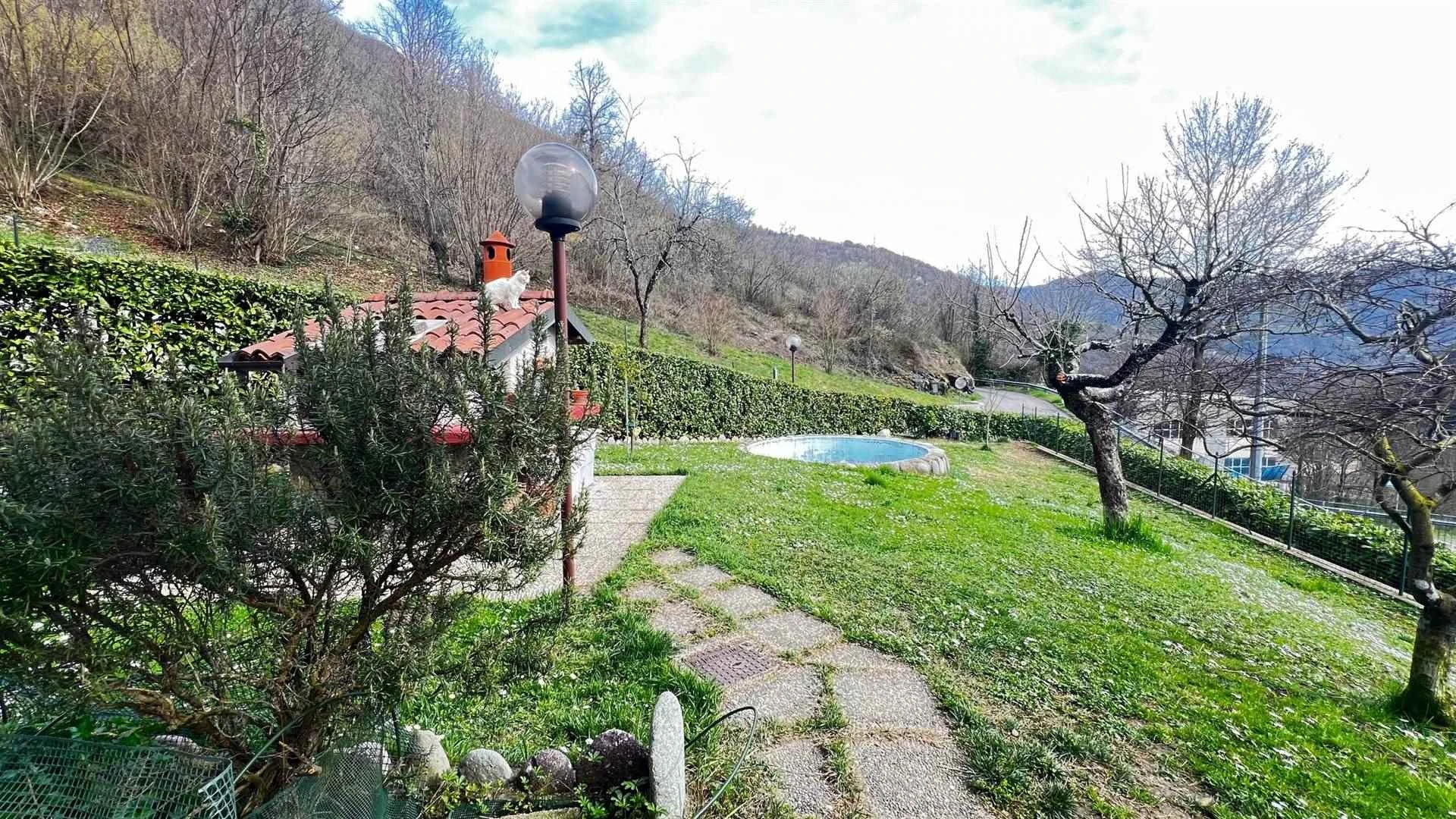 Villetta con vista e giardino – Val Brembilla