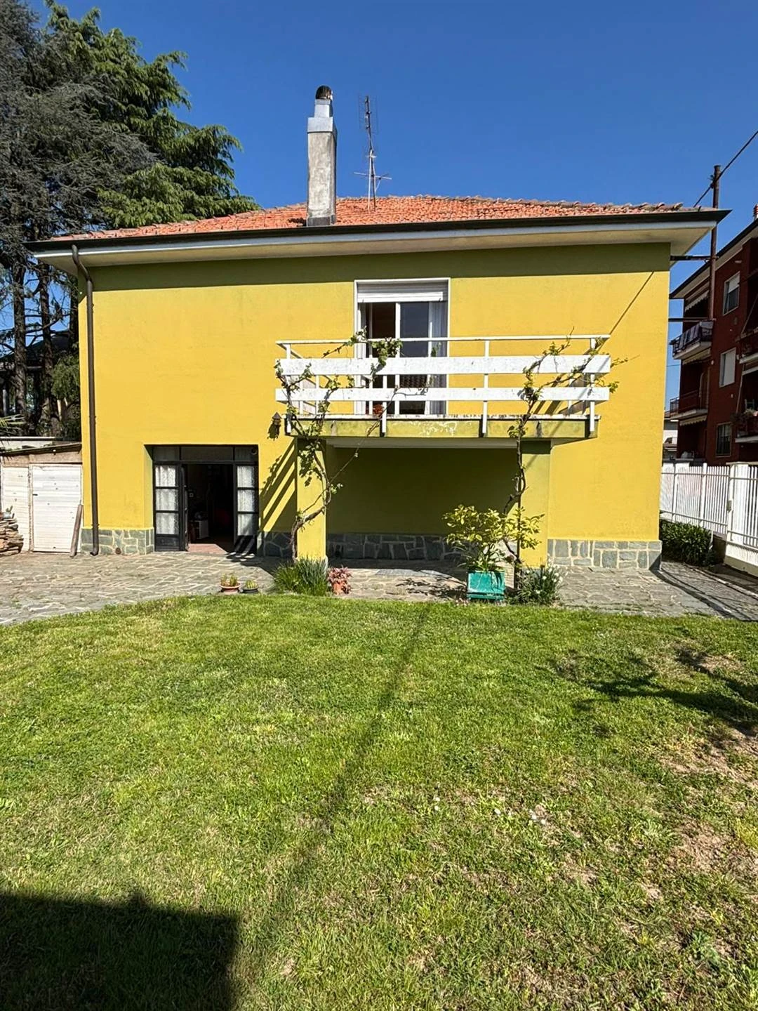 Villa in Vendita a Cavenago di Brianza