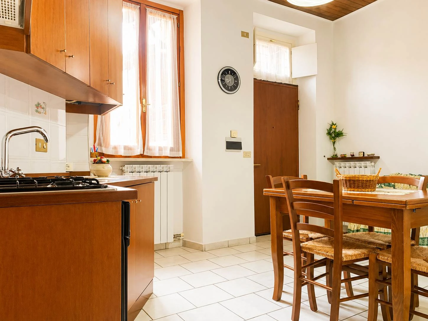 Onolocale arredato con rendita potenziale immediata