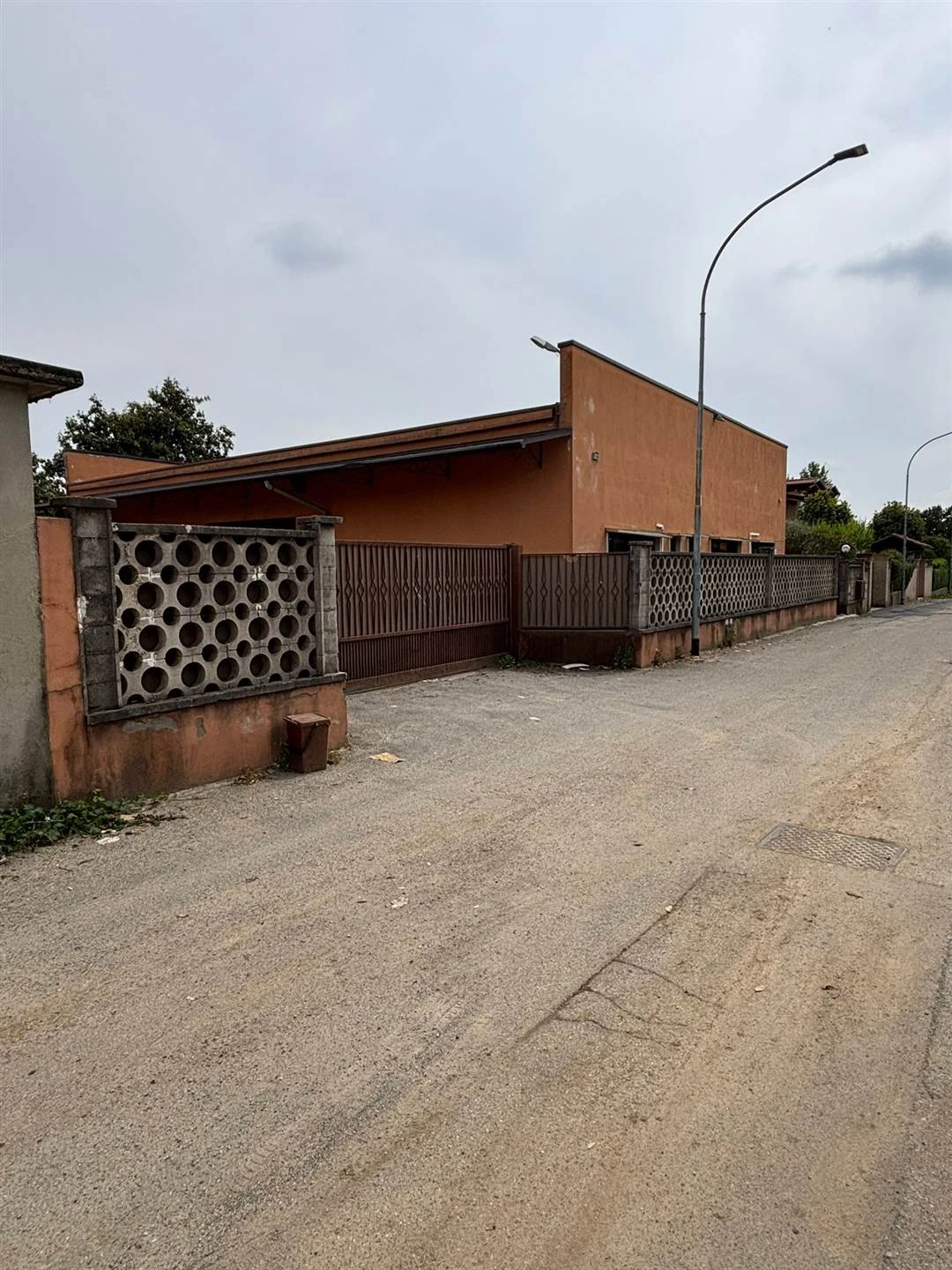 Capannone industriale in Vendita a Busnago