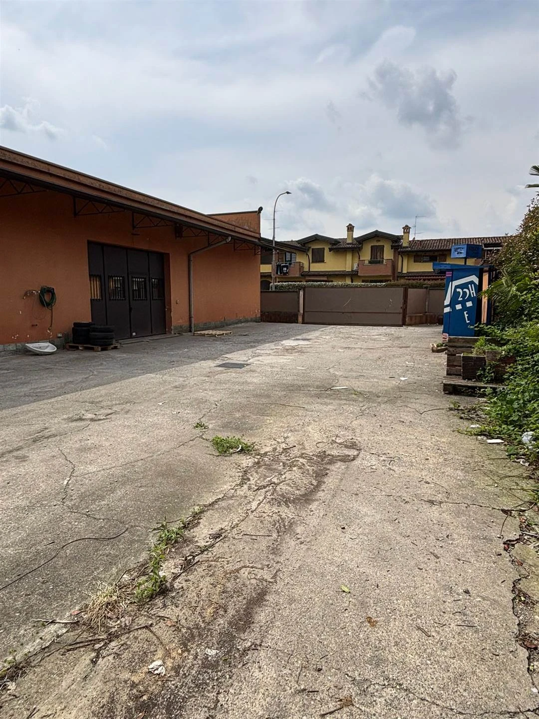 Capannone industriale in Vendita a Busnago