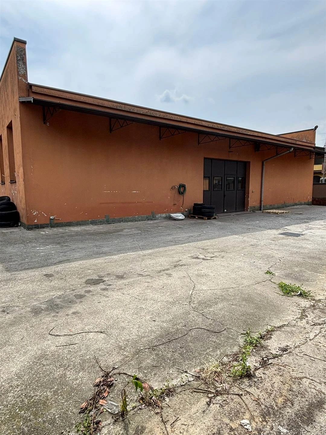 Capannone industriale in Vendita a Busnago