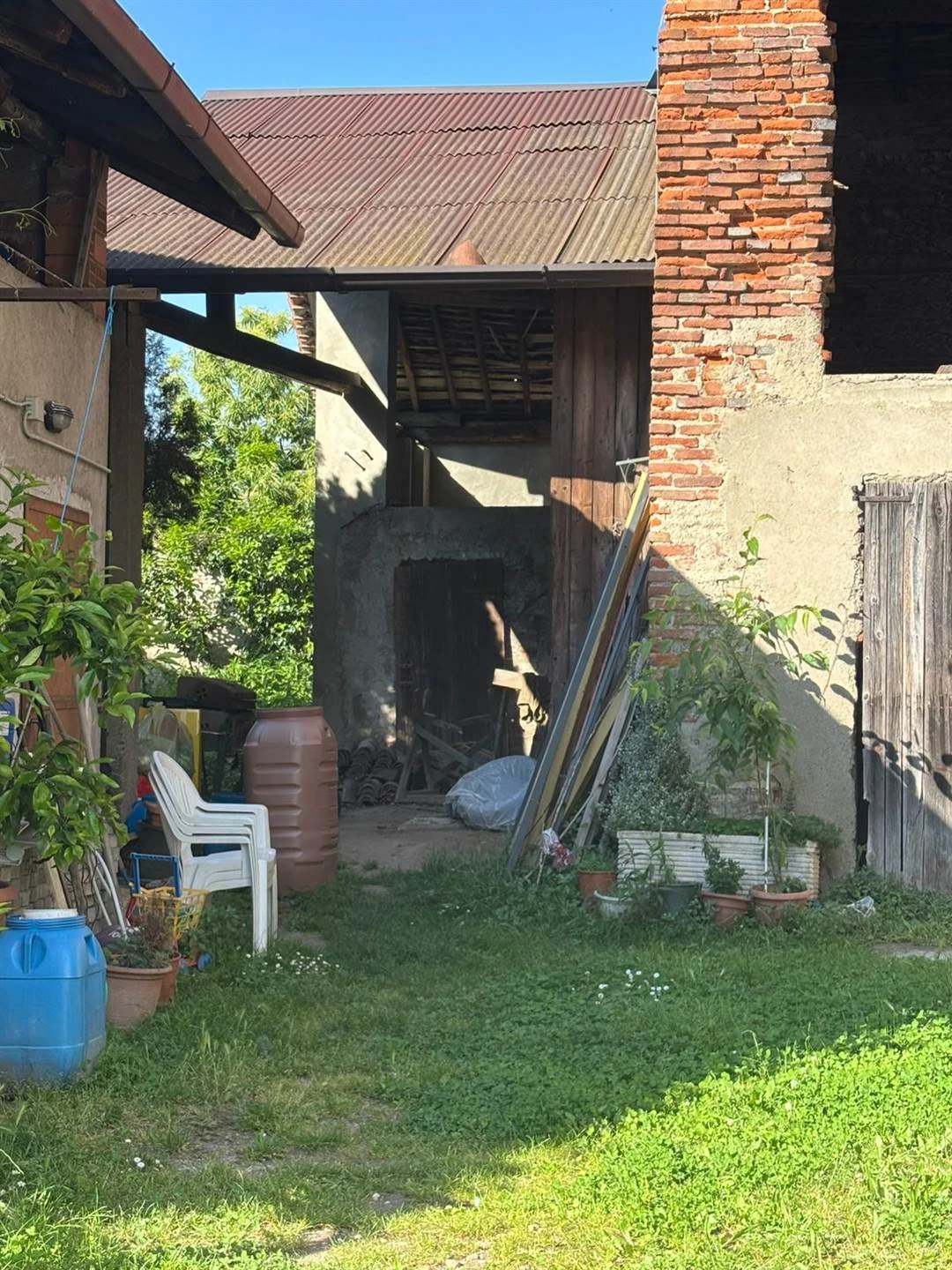 Rustico casale in Vendita a Trezzano Rosa