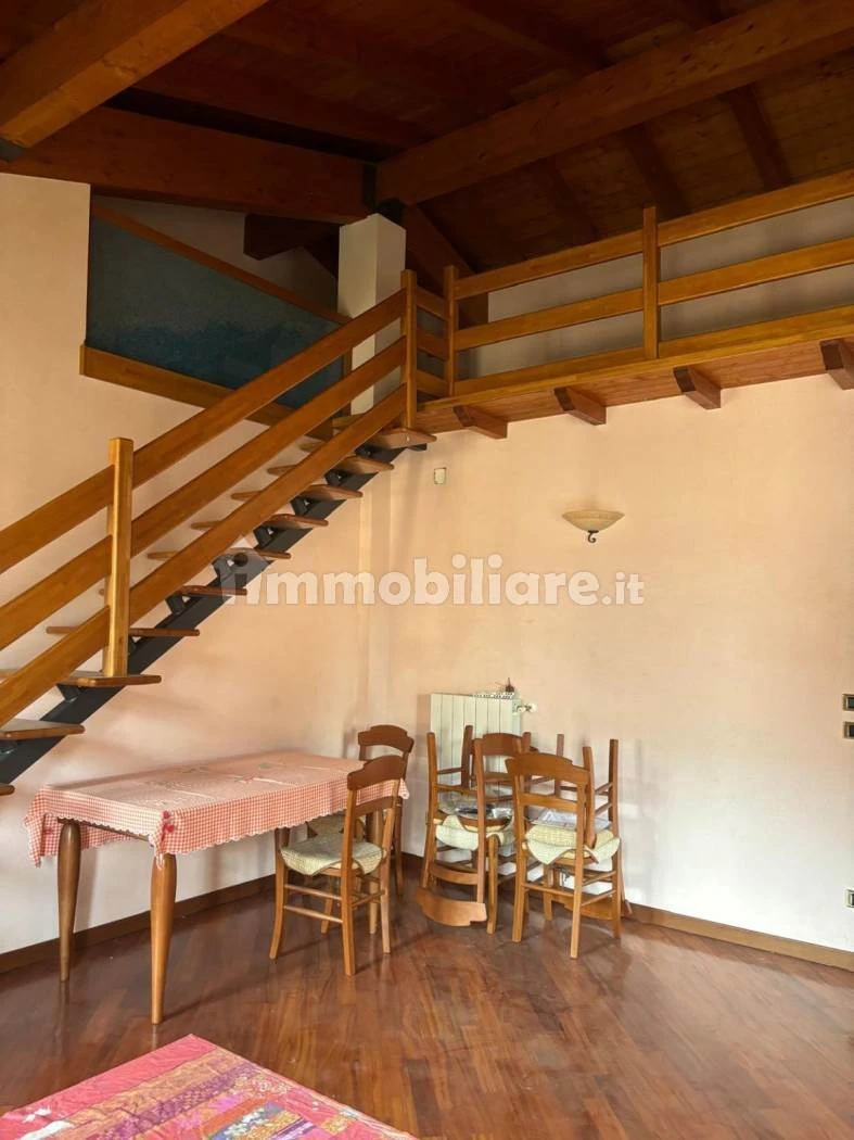 Appartamento in Vendita a Trezzano Rosa