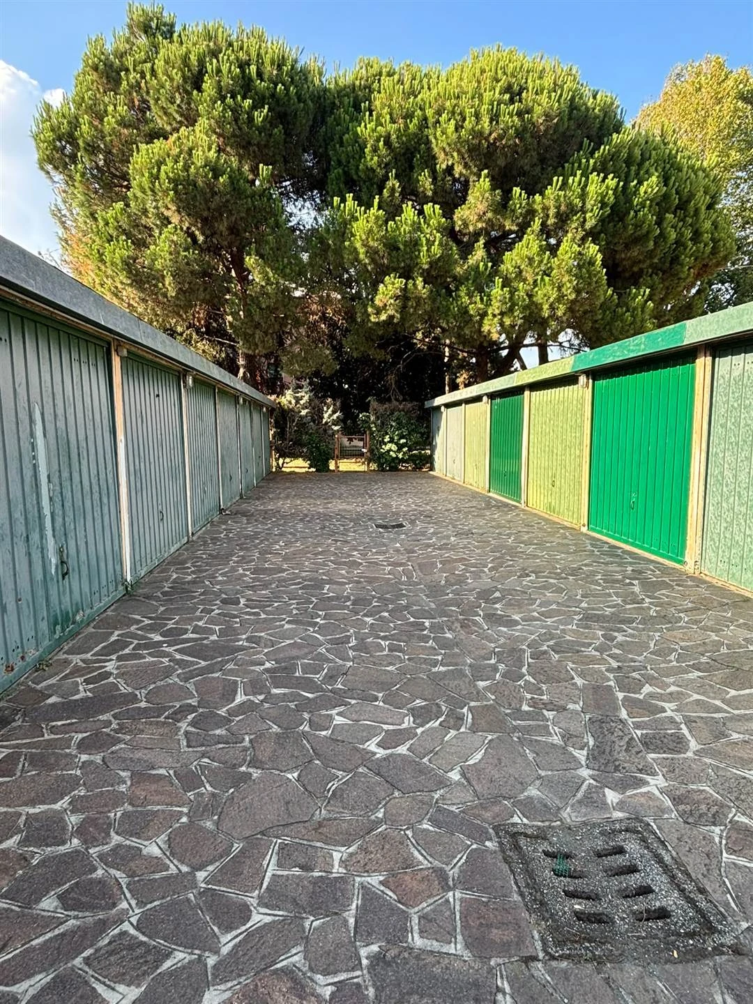 Garage in Vendita a Trezzo sull'Adda