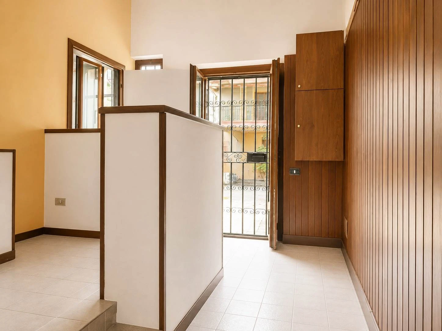 Ampia Abitazione da Ristrutturare con Box