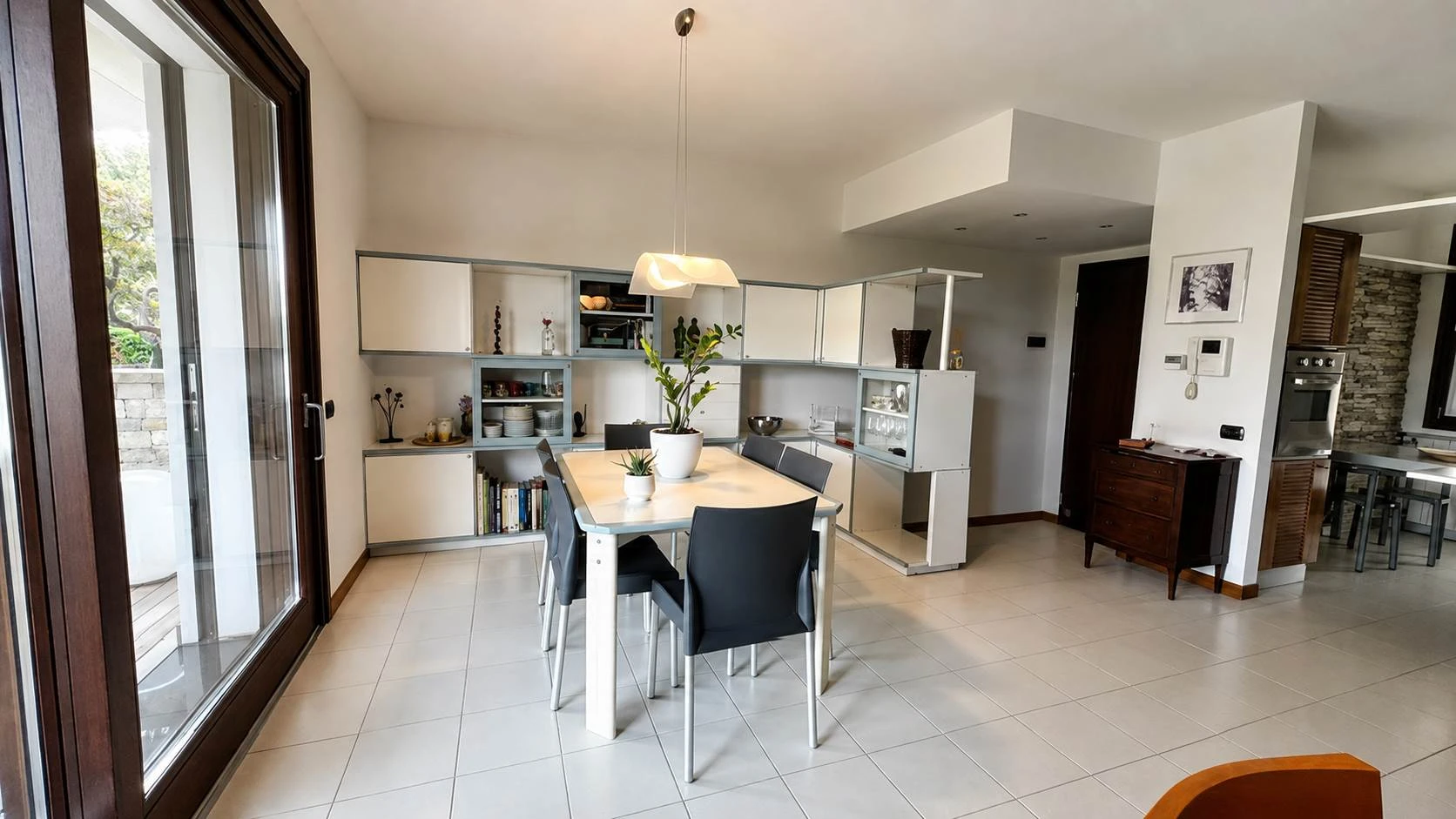 Villetta a schiera indipendente con giardino privato