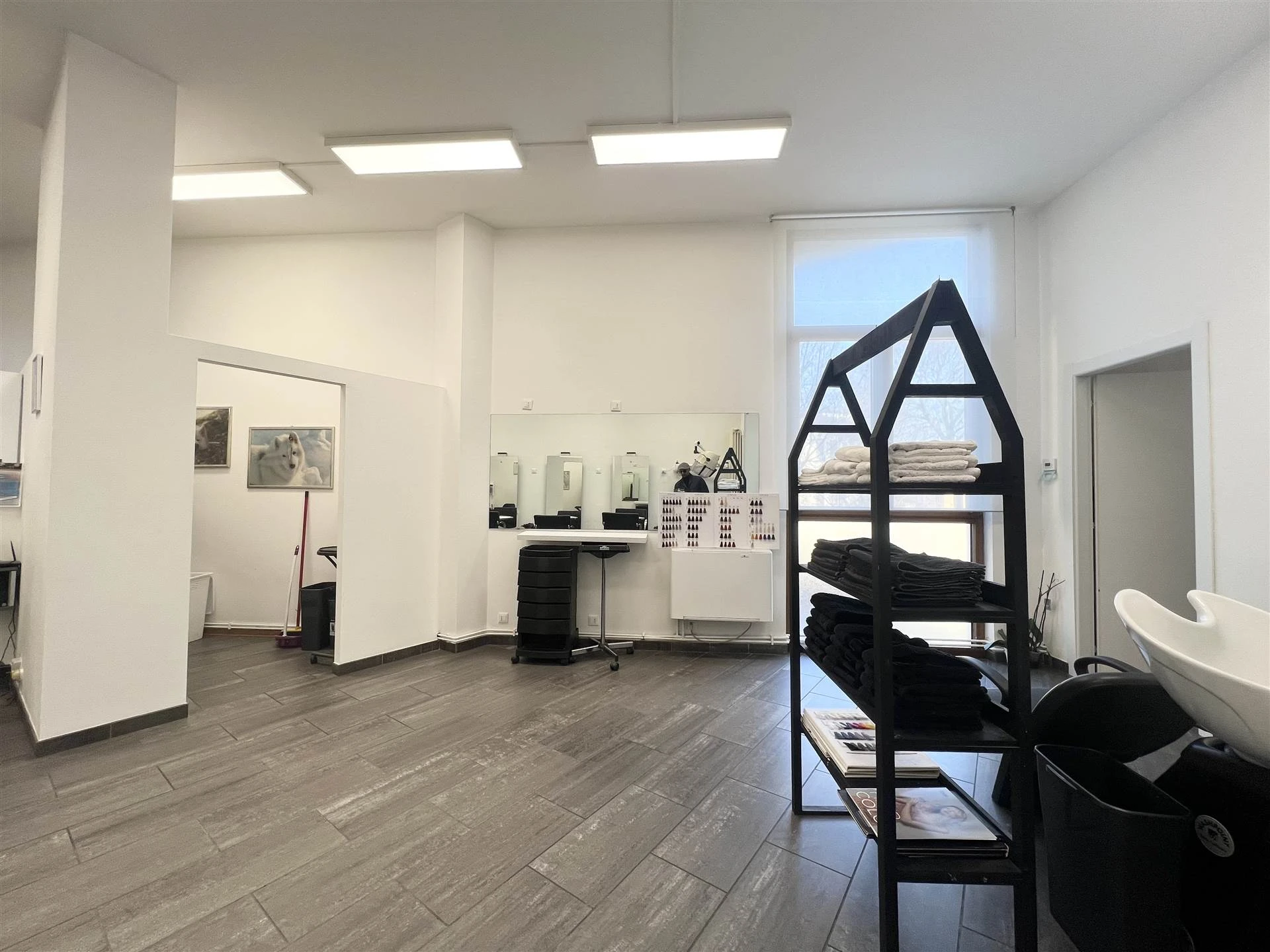 Vendita negozio ben tenuti ( muri ) e attivita