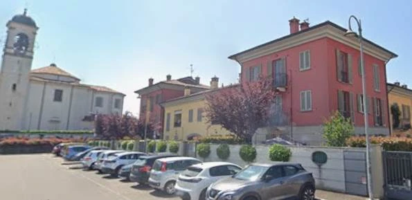 Immobile Acquistabile in Asta Giudiziaria Trilocale con Autorimessa e Giardino