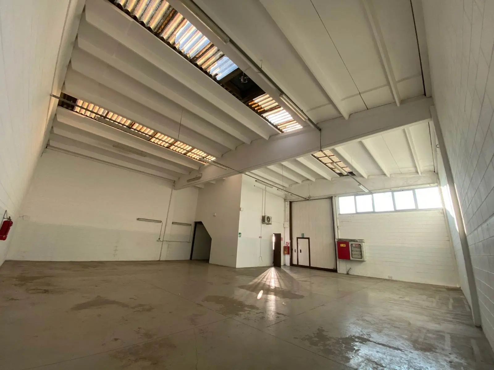 Immobile Capannone in Zona Industriale Immagine di copertina dell'immobile Capannone in Zona Industriale