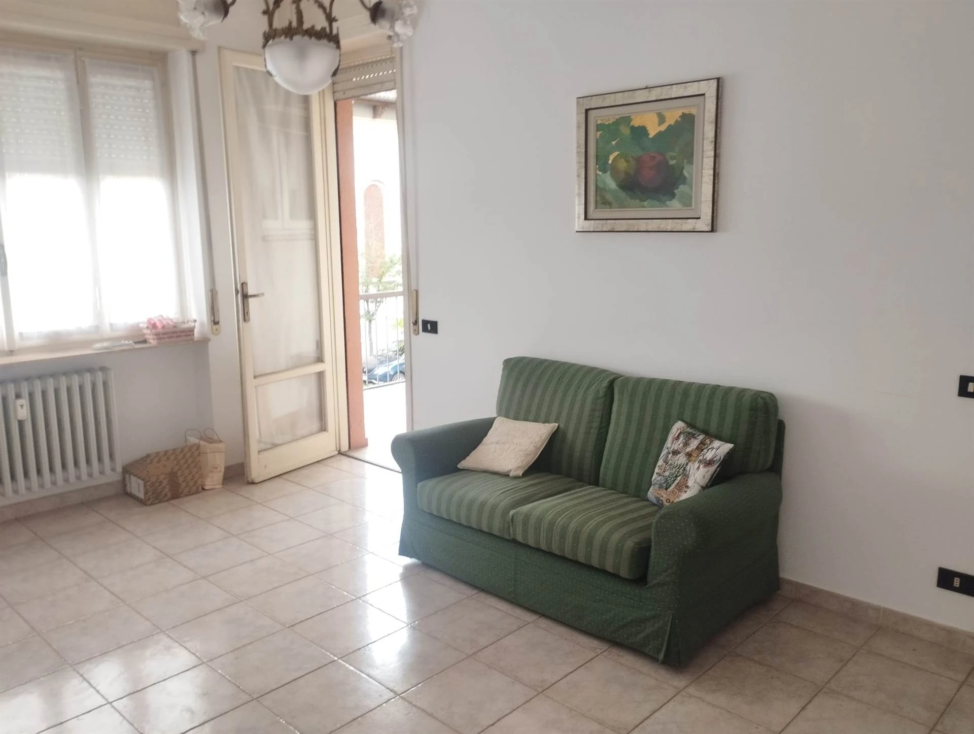 Ampio Bilocale in Prossimità del Centro Cittadino Ampio Bilocale in Prossimità del Centro Cittadino