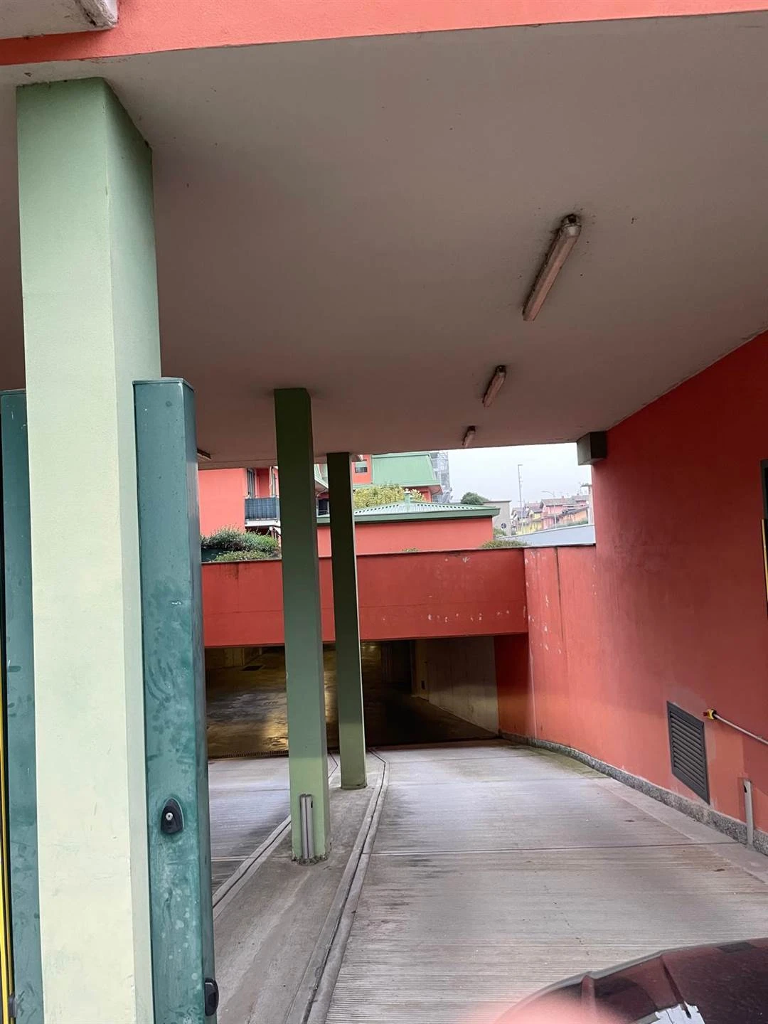 Vendita Box Ampio a Pozzo d'Adda! Vendita Box Ampio a Pozzo d'Adda!