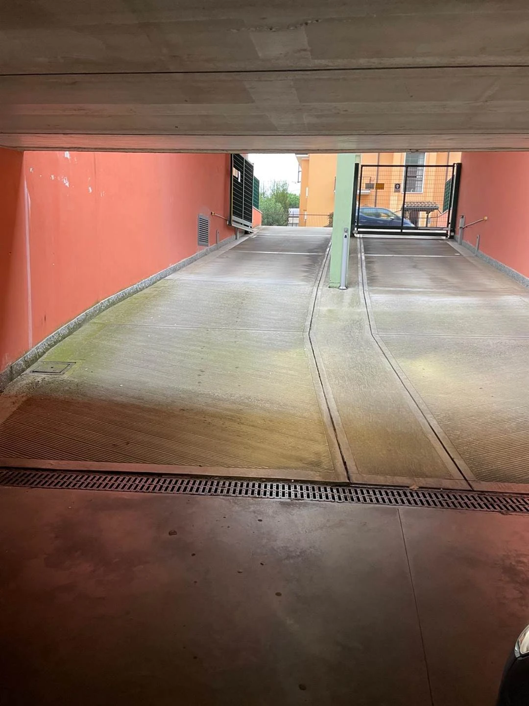 Vendita Box Ampio a Pozzo d'Adda! Vendita Box Ampio a Pozzo d'Adda!