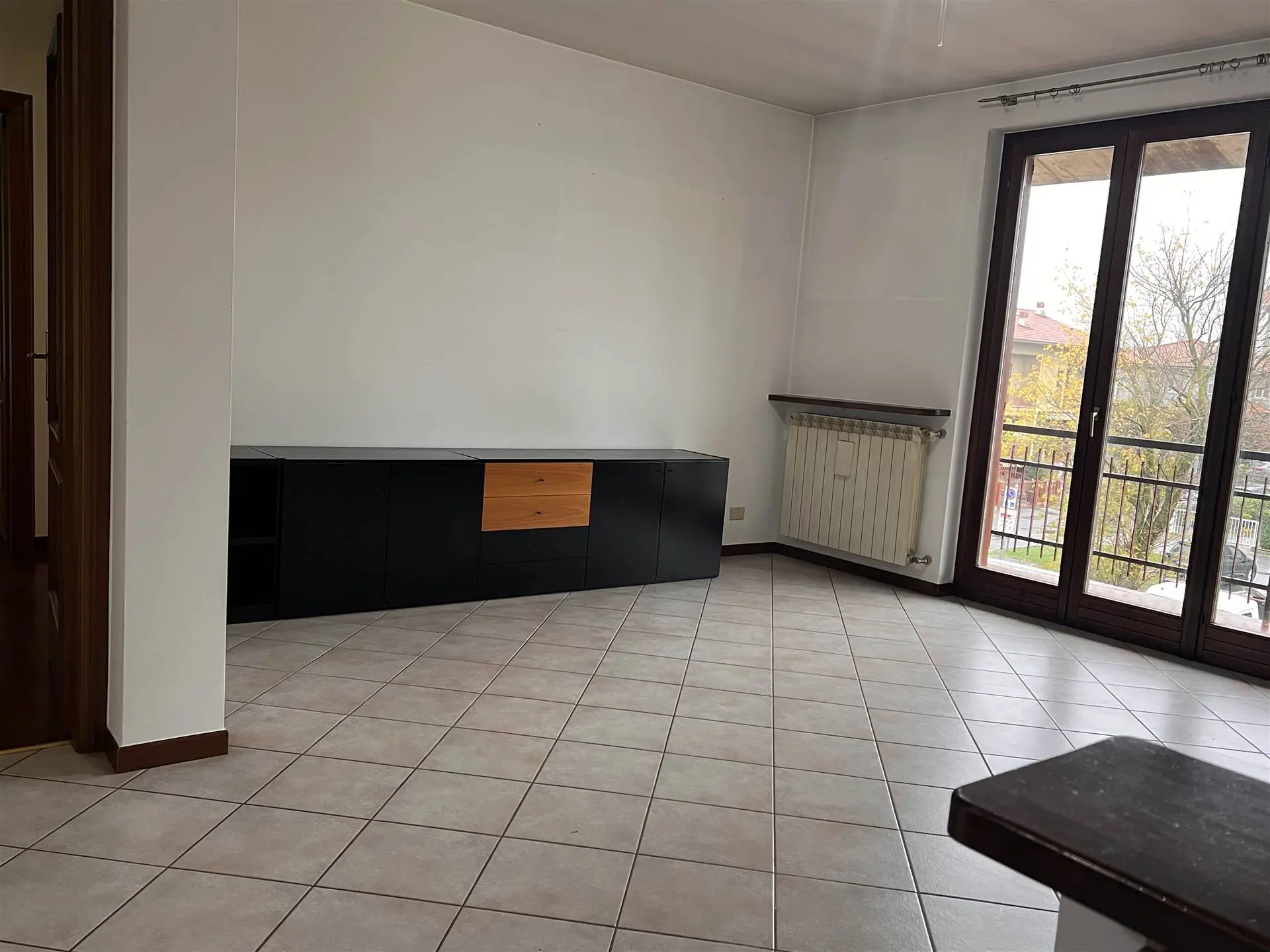 Trilocale ottimi spazi con box e cantina Trilocale ottimi spazi con box e cantina