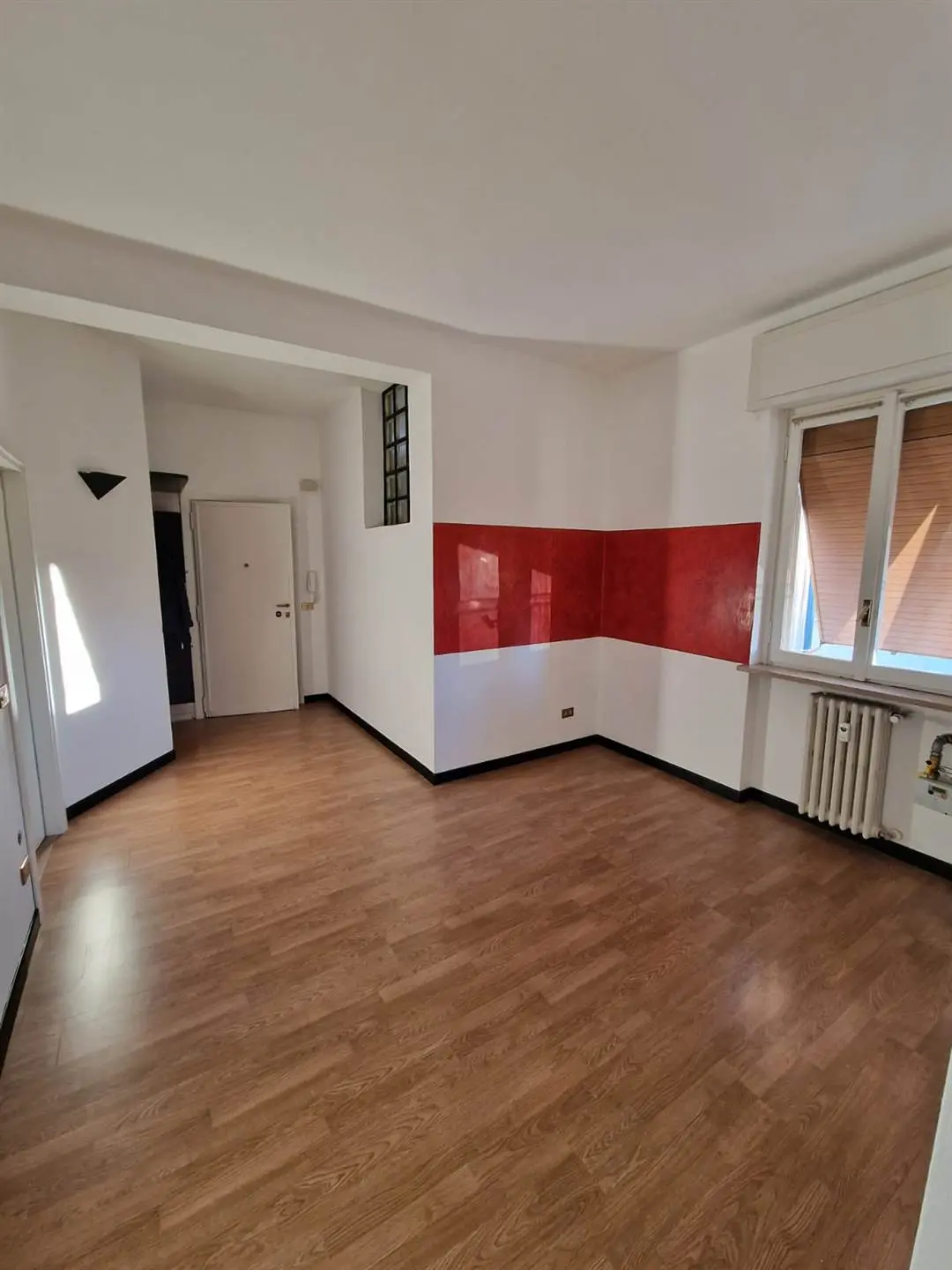 Appartamento tre locali in vendita ad Aicurzio – zona centrale e servita Appartamento tre locali in vendita ad Aicurzio – zona centrale e servita