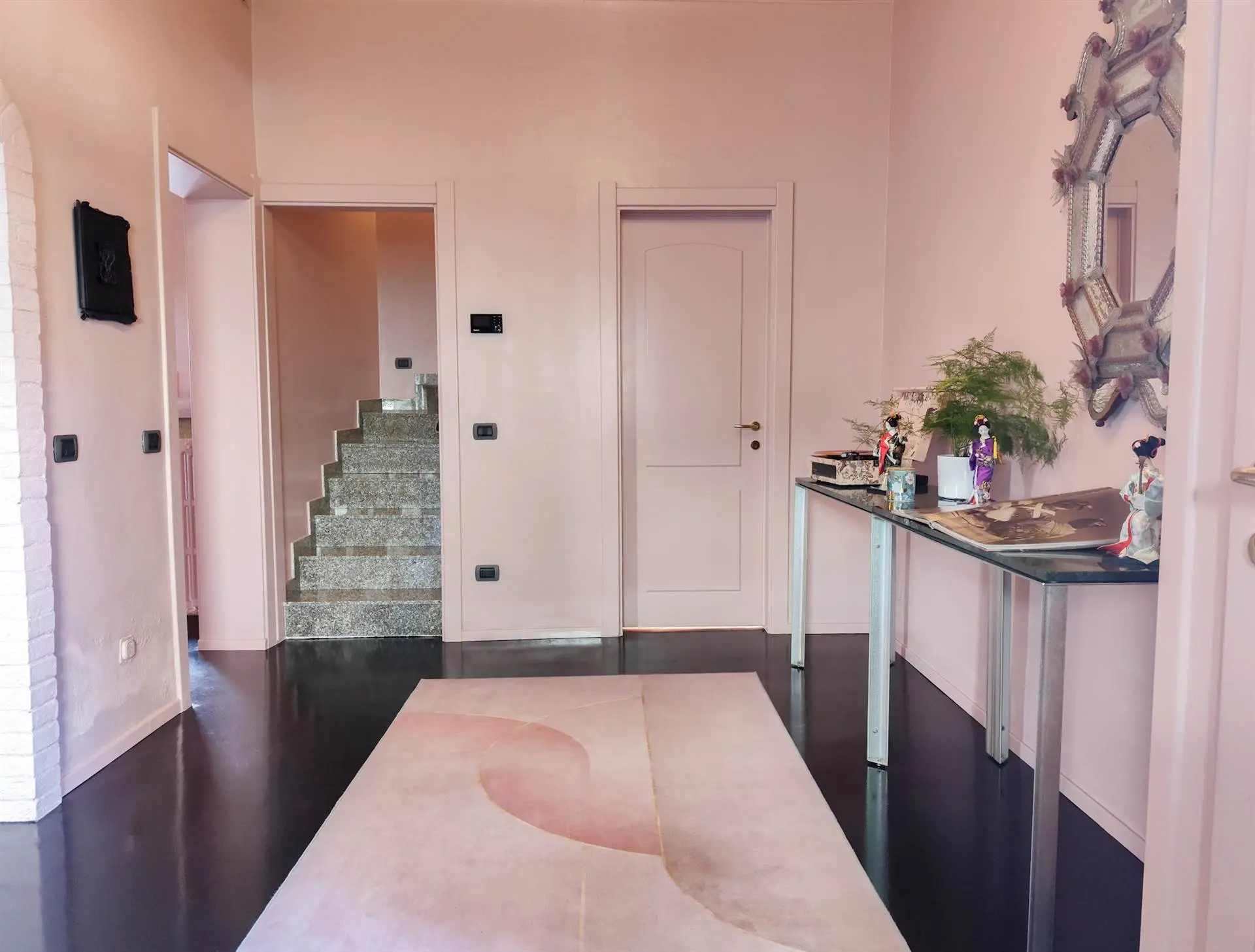 Porzione di Casa Indipendente con Patio privato, Mansarda abitabile ed Autorimessa Porzione di Casa Indipendente con Patio privato, Mansarda abitabile ed Autorimessa