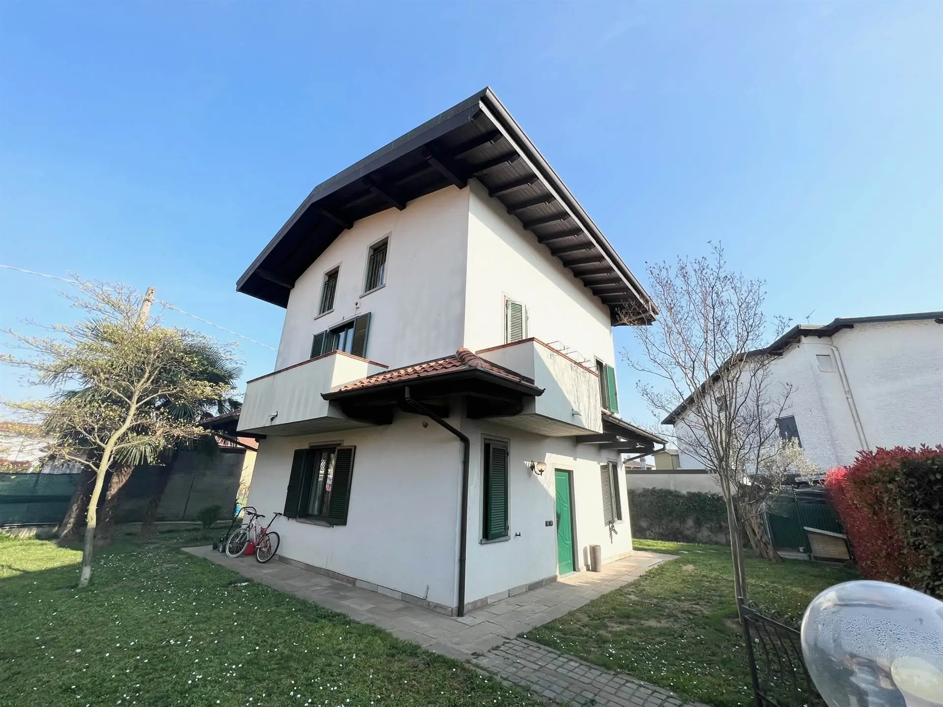 Immobile Villa singola ideale per famiglie numerose Immagine di copertina dell'immobile Villa singola ideale per famiglie numerose